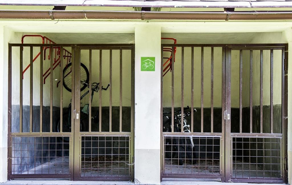 Economy Apartments Ceske Svycarsko 赫任斯科 外观 照片