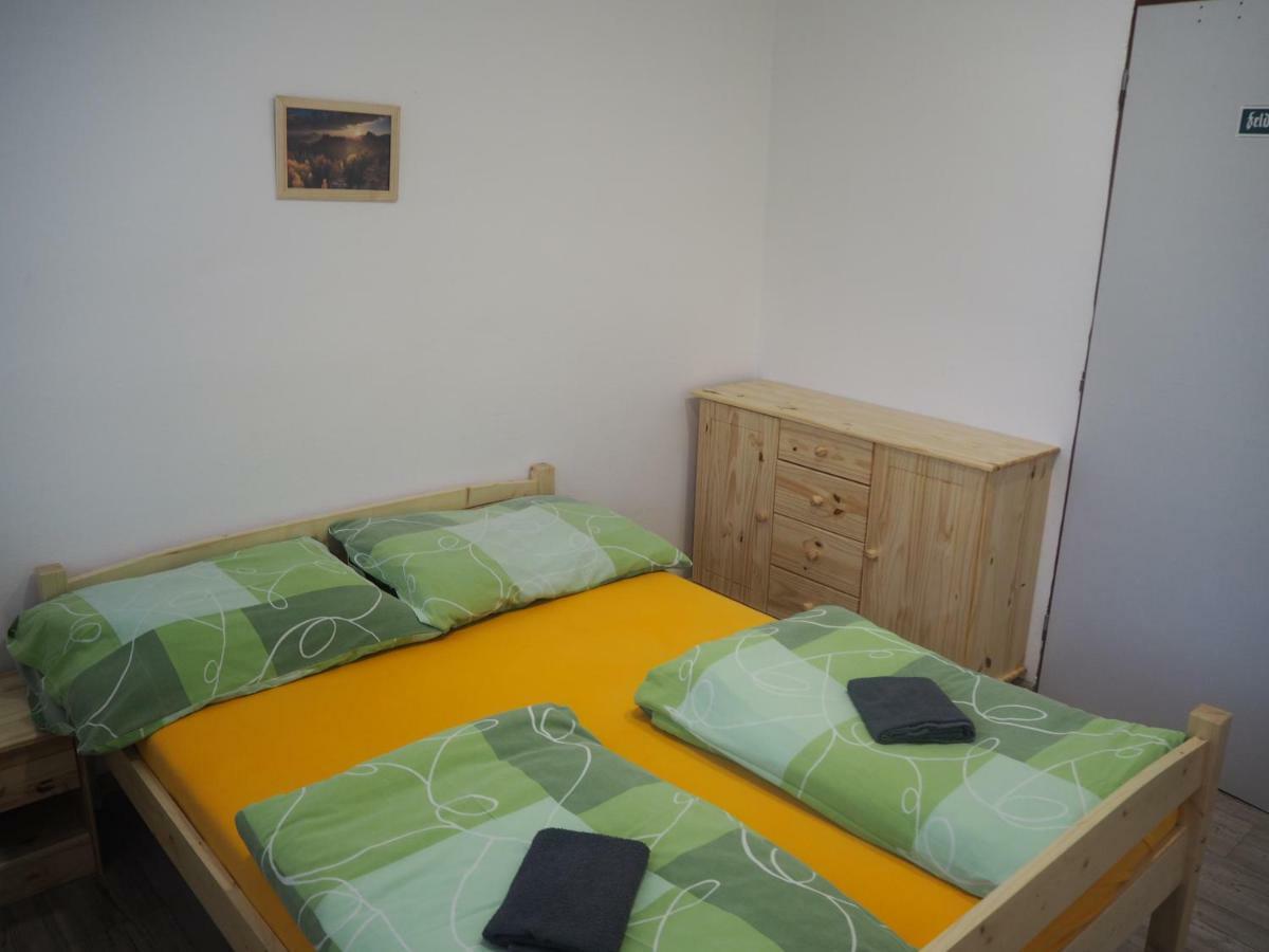 Economy Apartments Ceske Svycarsko 赫任斯科 外观 照片