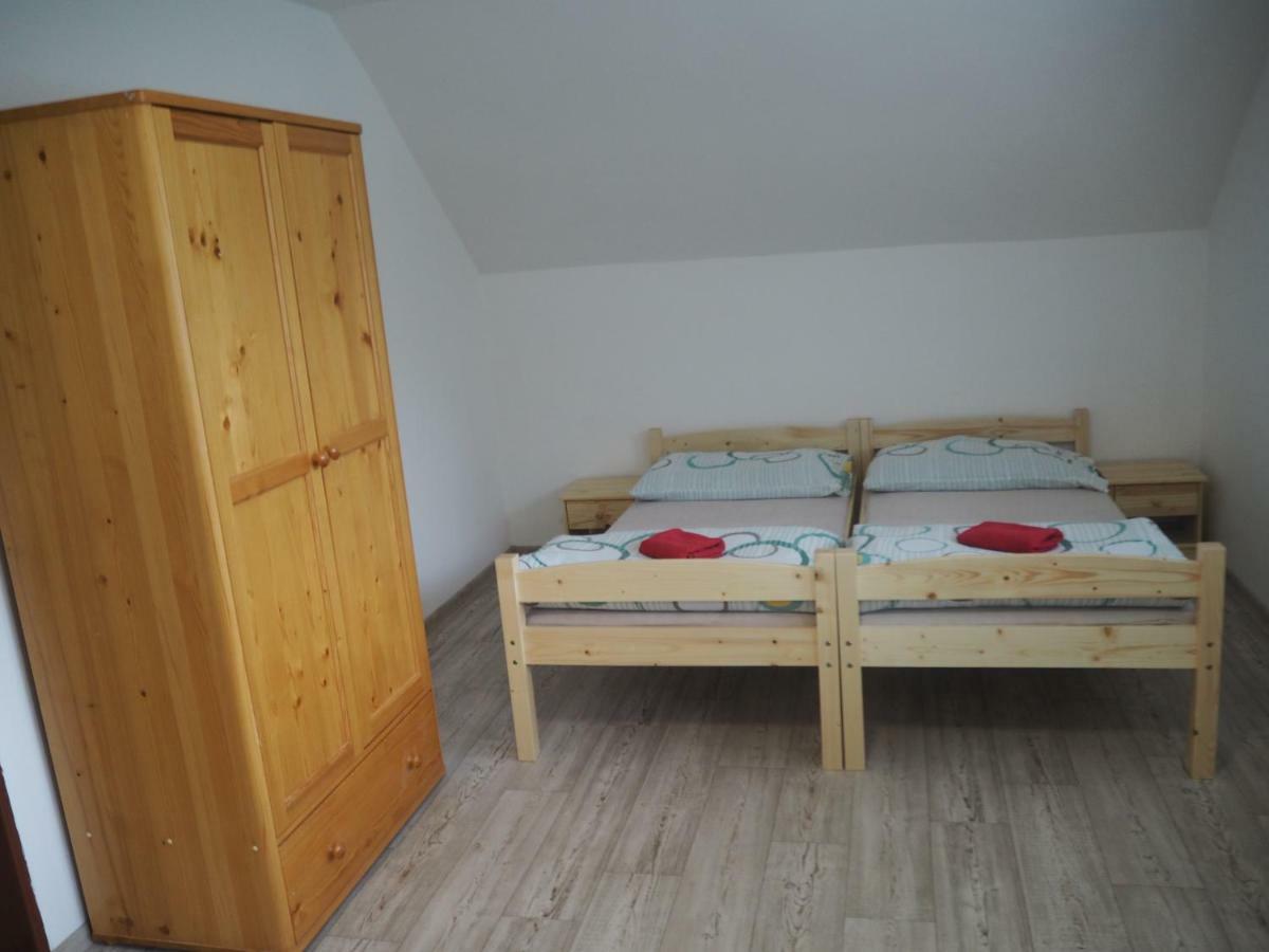Economy Apartments Ceske Svycarsko 赫任斯科 外观 照片