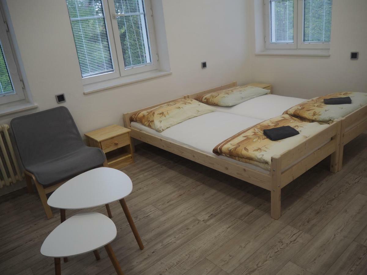 Economy Apartments Ceske Svycarsko 赫任斯科 外观 照片