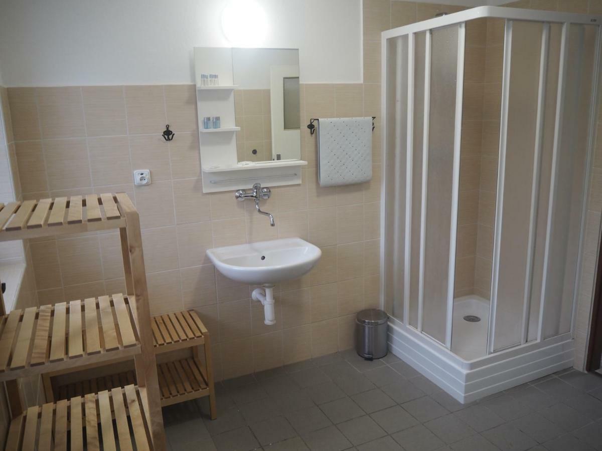 Economy Apartments Ceske Svycarsko 赫任斯科 外观 照片