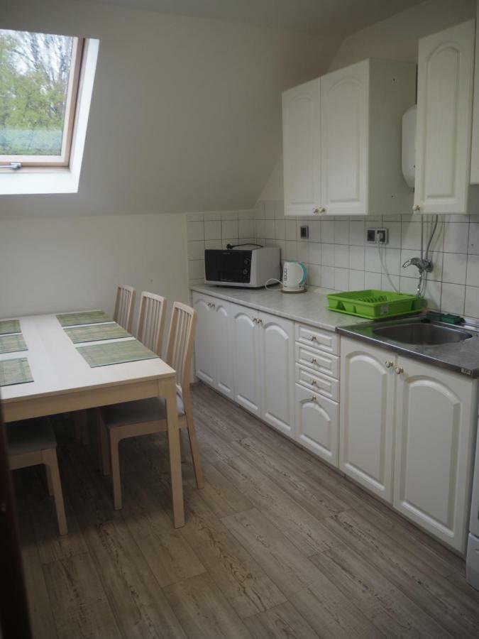 Economy Apartments Ceske Svycarsko 赫任斯科 外观 照片