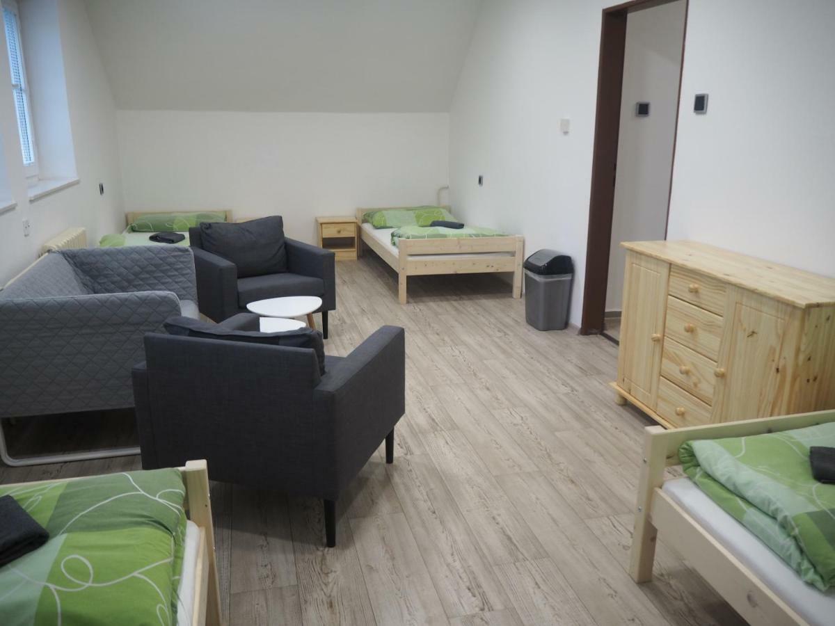 Economy Apartments Ceske Svycarsko 赫任斯科 外观 照片